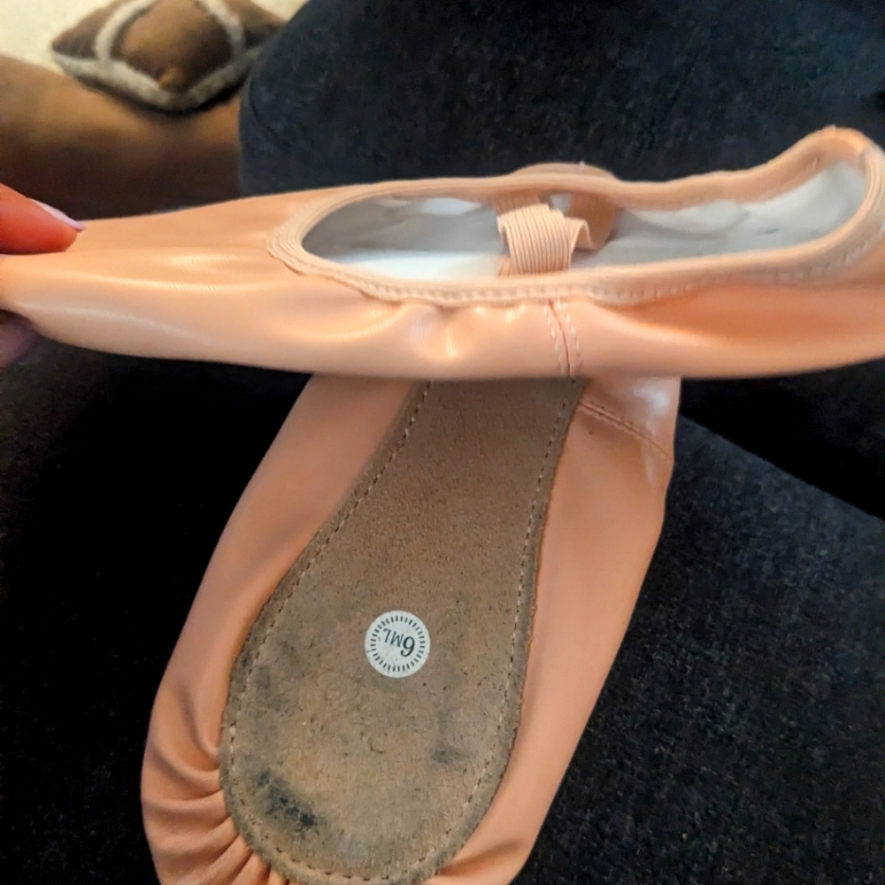 Eleganza Collection: Exquisite 6ml Ballet Shoes in Luxurious Style